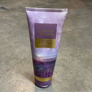 RARE Bath & Body Works Lavender in Bloom Body Cream Essential Oils Retired